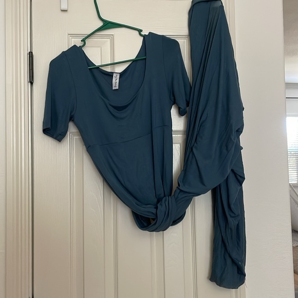 Sexy Mama Maternity Dress for photoshoot size small - Picture 9 of 11